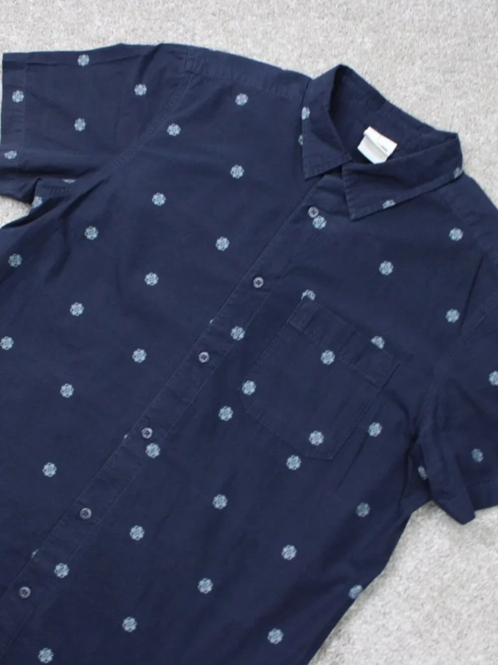 The North Face Shirt Mens Large Blue Geometric 100% Cotton Short Sleeve Casual